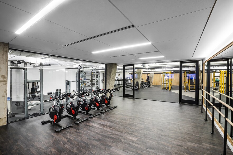 More Photos Of 2020 K St NW, Washington Office For Lease