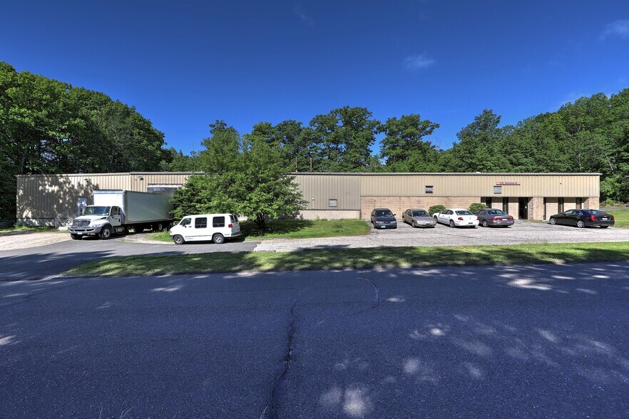 More Photos Of 15 Container Dr, Terryville Manufacturing For Sale