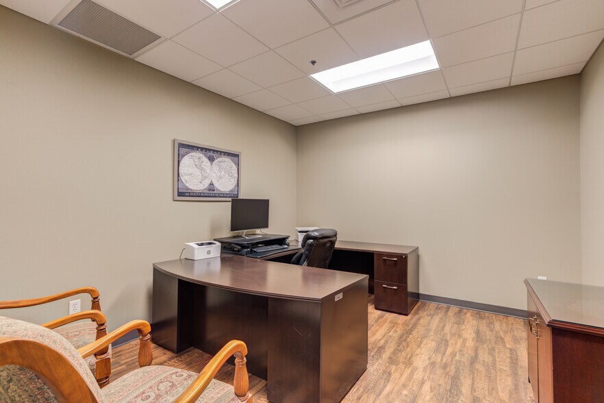 More Photos Of 5241 98th St, Lubbock Office Residential For Sale