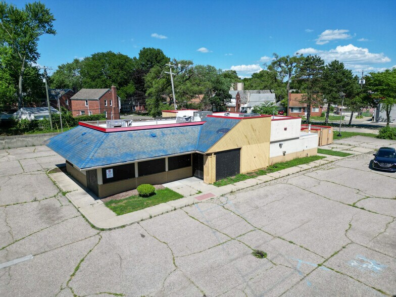Primary Photo Of 20200 Grand River Ave, Detroit Fast Food For Sale