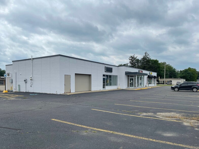 More Photos Of 430-488 Marshall St, Coldwater Unknown For Lease