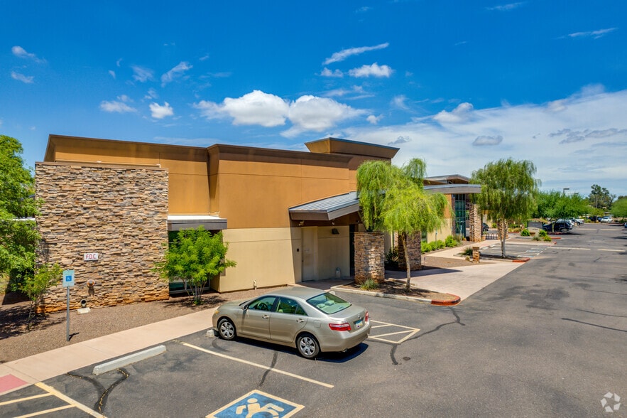 More Photos Of 6780 W Thunderbird Rd, Peoria Unknown For Lease