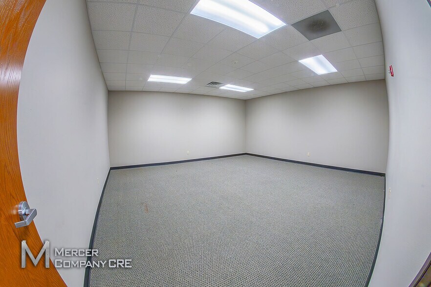 More Photos Of 340 S Eckroat St, Oklahoma City Unknown For Lease