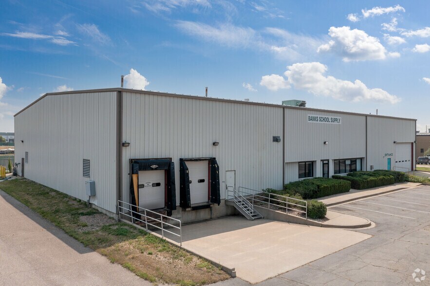 Primary Photo Of 11080 Irma Dr, Northglenn Manufacturing For Lease