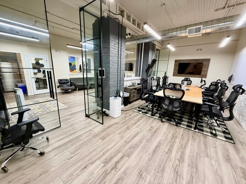 Primary Photo Of 124-132 Waverly Pl, San Francisco Apartments For Lease