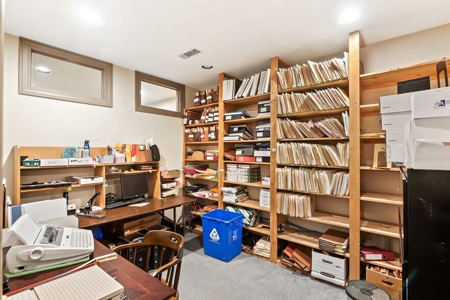 More Photos Of 11 Broad St, Charleston Office Residential For Lease