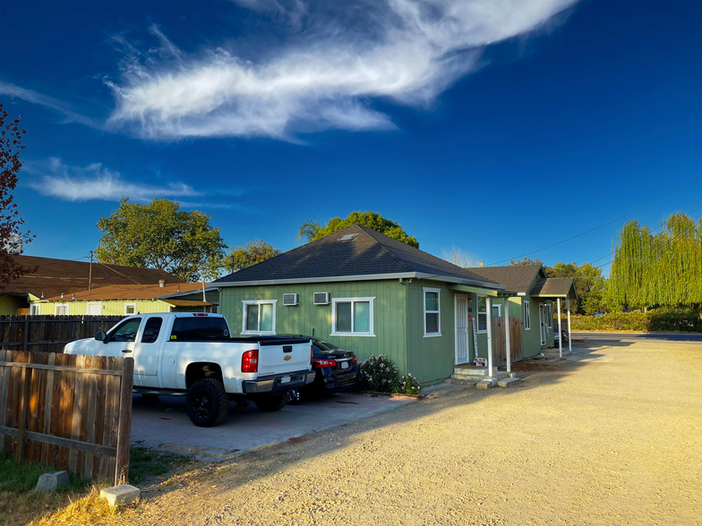 Primary Photo Of 11350 N State Route 99 E Frontage Rd, Lodi Apartments For Sale