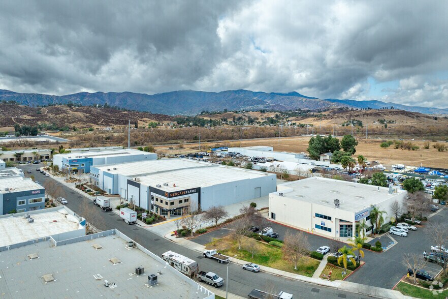 More Photos Of 29395 Hunco Way, Lake Elsinore Warehouse For Sale