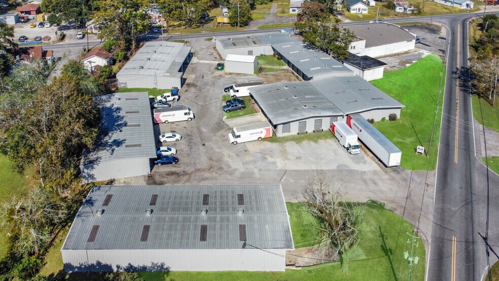 More Photos Of 2565 Halls Mill Rd, Mobile Warehouse For Lease