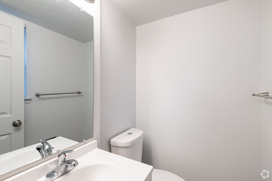 More Photos Of 5238 Dunn Hill Dr, Grand Blanc Apartments For Sale