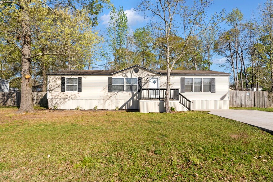 More Photos Of 16509 Brittany Way, Conroe Specialty For Sale