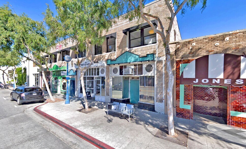 More Photos Of 7201-7213 Santa Monica Blvd, West Hollywood Storefront Retail Office For Lease