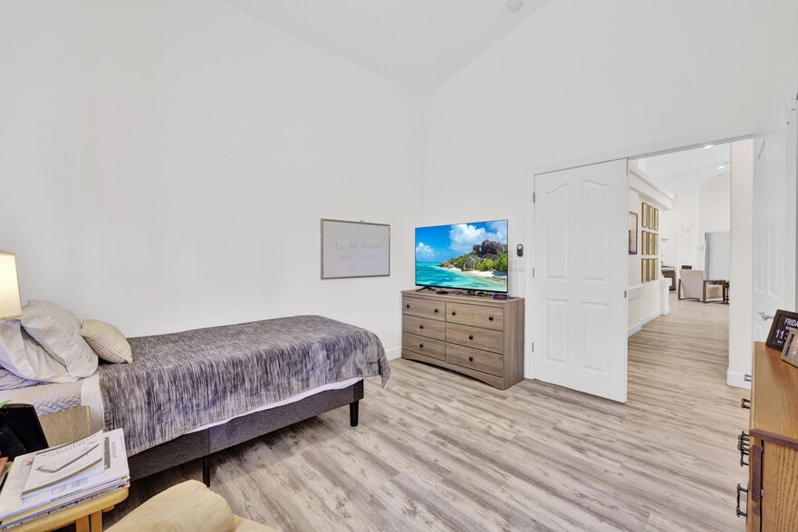 More Photos Of LUXURY PREMIUM GATED 11 BED RAL ACTIVE & HIGH PERFORMER, Peoria Assisted Living For Sale