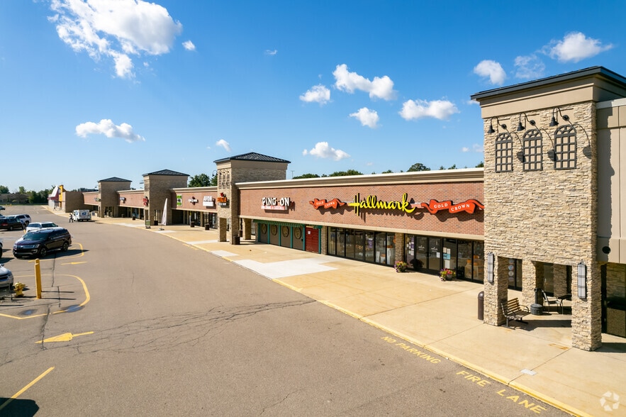 More Photos Of 41701-41911 Garfield Rd, Clinton Township Freestanding For Sale