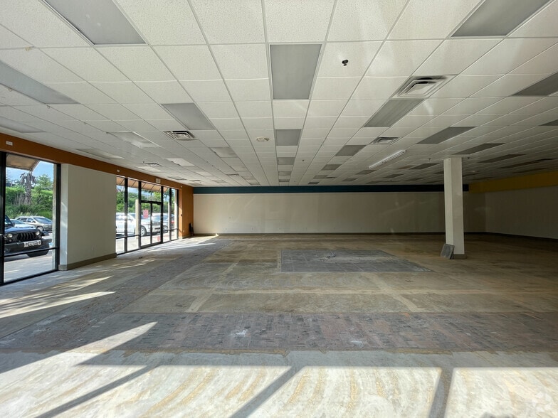 More Photos Of 22610 US Hwy 281 N, San Antonio Unknown For Lease