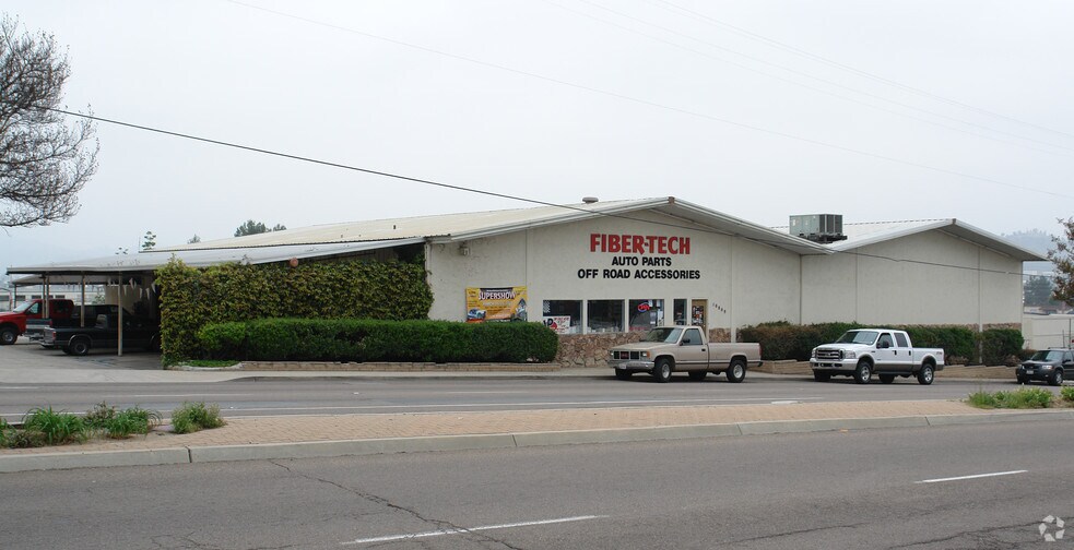 Primary Photo Of 10809 Prospect Ave, Santee Service For Lease
