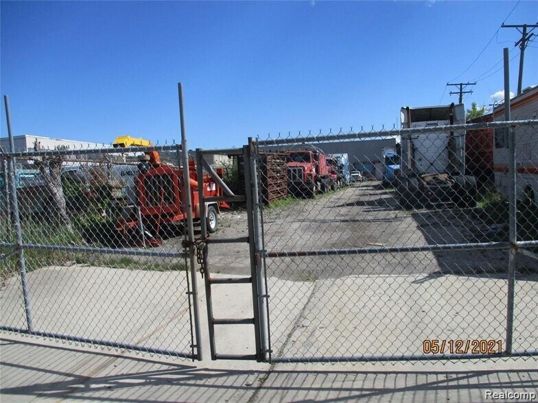 More Photos Of 7170 E McNichols Rd, Detroit Manufacturing For Sale