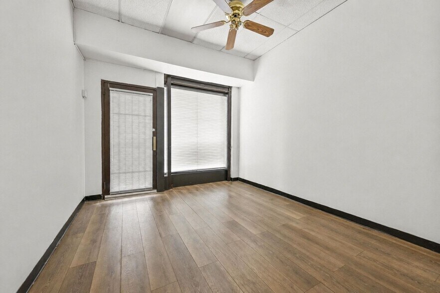 More Photos Of 5 Northern Blvd, Great Neck Apartments For Lease