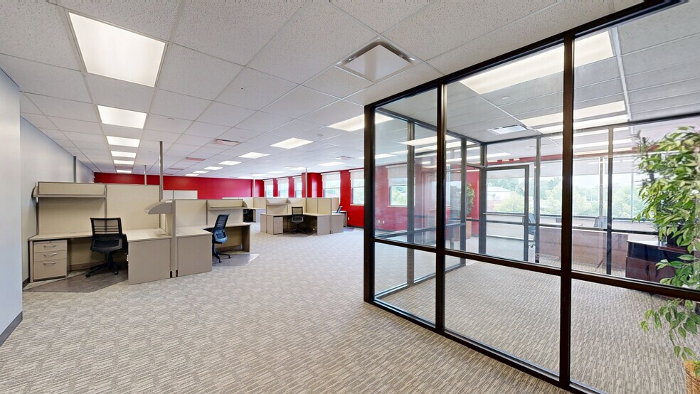 More Photos Of 1116 S Walton Blvd, Bentonville Office For Lease