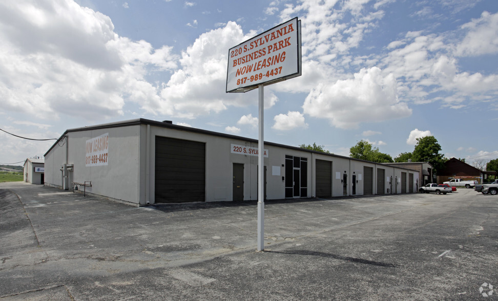 Primary Photo Of 220 S Sylvania Ave, Fort Worth Warehouse For Lease