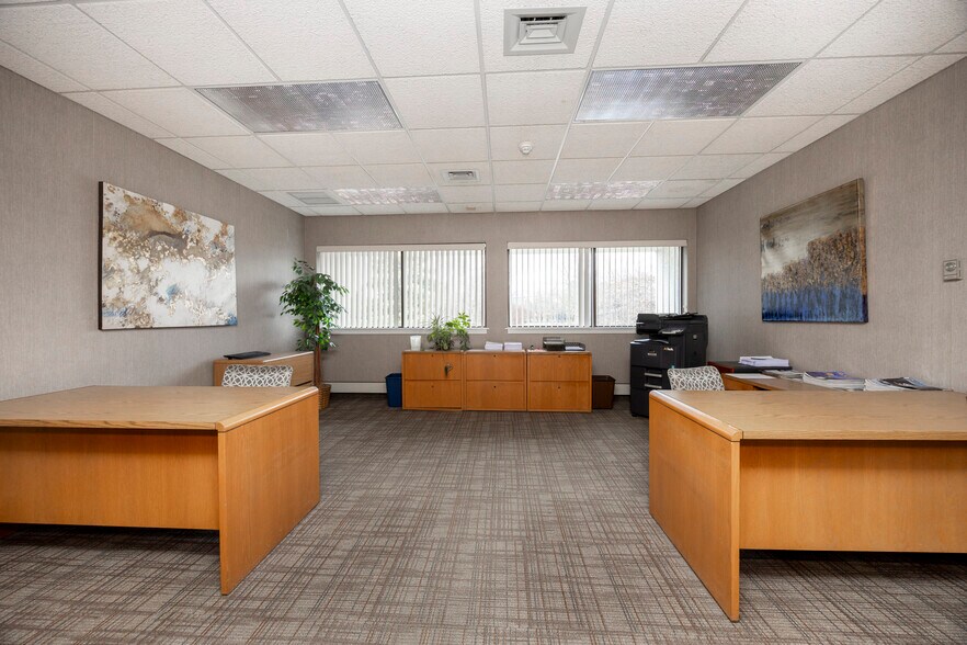 More Photos Of 220 Stahl Rd, Harleysville Research And Development For Sale