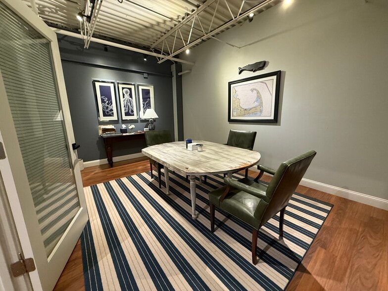 More Photos Of 540 Main St, Hyannis General Retail For Sale