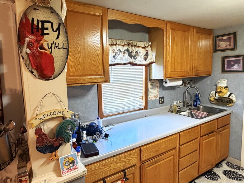More Photos Of 918 Blackhawk Blvd, South Beloit Multifamily For Sale