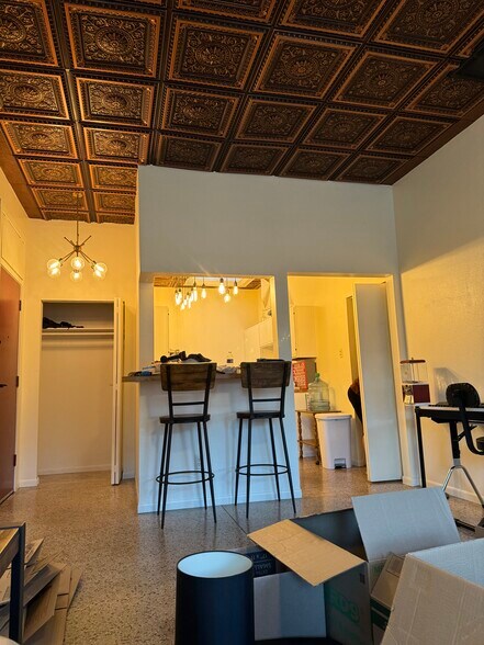 More Photos Of 128 S 5th St, Norfolk Apartments For Sale