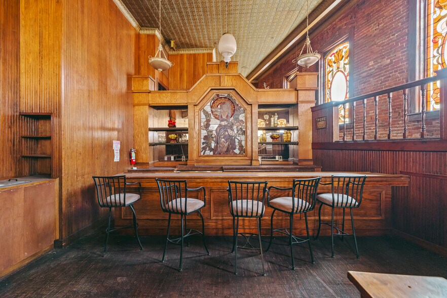 More Photos Of 100 S Grand St, Monroe Restaurant For Sale