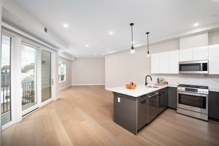 More Photos Of 33-39 Ward St, Boston Apartments For Sale