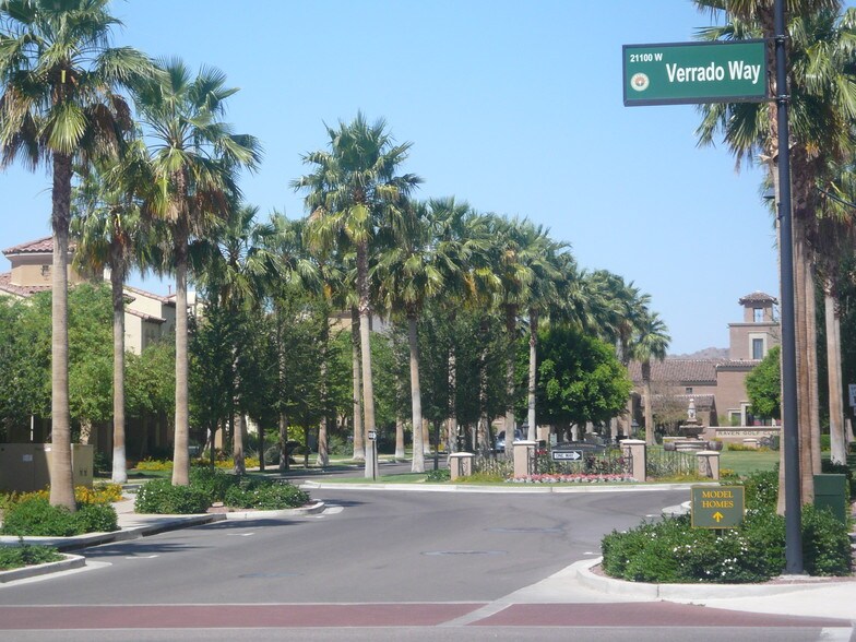 More Photos Of 4252 N Verrado Way, Buckeye Office For Lease