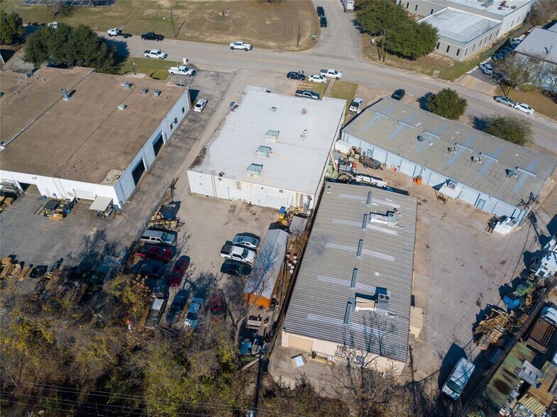 More Photos Of 4909 Commercial Park Dr, Austin Flex For Sale