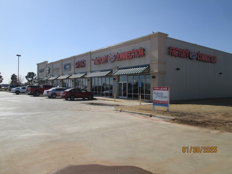 More Photos Of 1601 N I-27, Plainview Storefront Retail Office For Lease