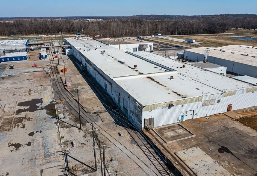More Photos Of 5525 US Highway 60 E, Owensboro Manufacturing For Sale