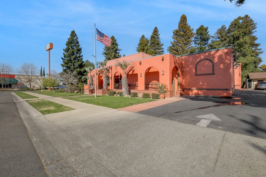 More Photos Of 1005 Stafford Way, Yuba City Restaurant For Sale