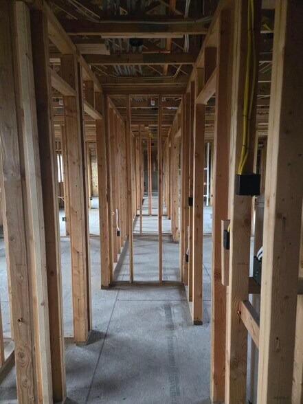 More Photos Of 421 S McKinnon Rd, Spokane Valley Apartments For Sale