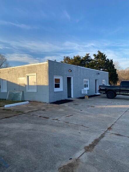 Primary Photo Of 308 S McLin Creek Rd, Conover Industrial For Lease