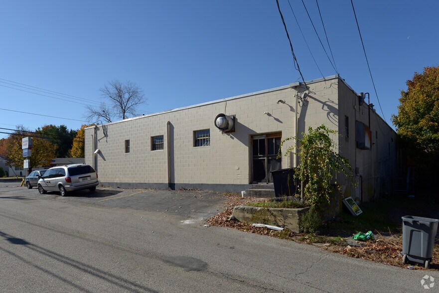 More Photos Of 1555-1569 Plainfield Pike, Johnston Storefront Retail Office For Lease