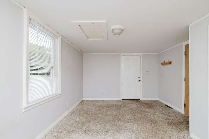 More Photos Of 817 State Rd, Westport Freestanding For Sale