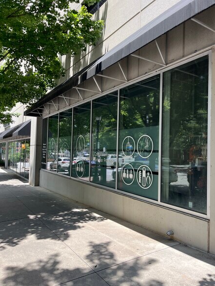 More Photos Of 1080 W Peachtree St NW, Atlanta Apartments For Lease