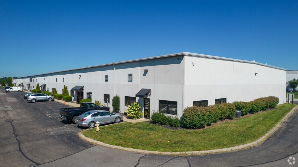 Primary Photo Of 3455 Centerpoint Dr, Grove City Warehouse For Lease