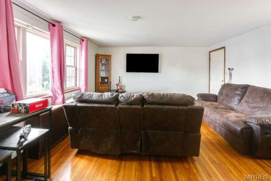 More Photos Of 128 Colton Ave, Lackawanna Apartments For Sale