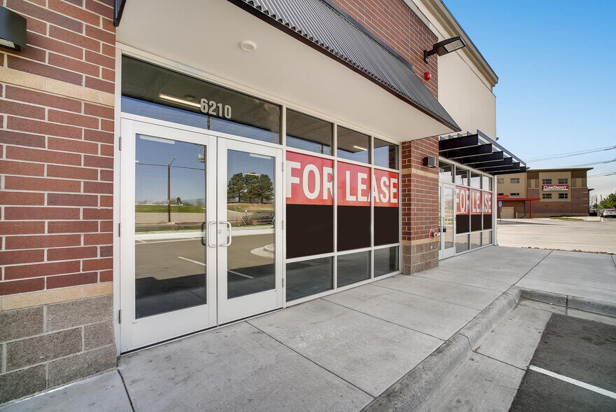 More Photos Of 6200 Leetsdale Dr, Denver Storefront For Lease