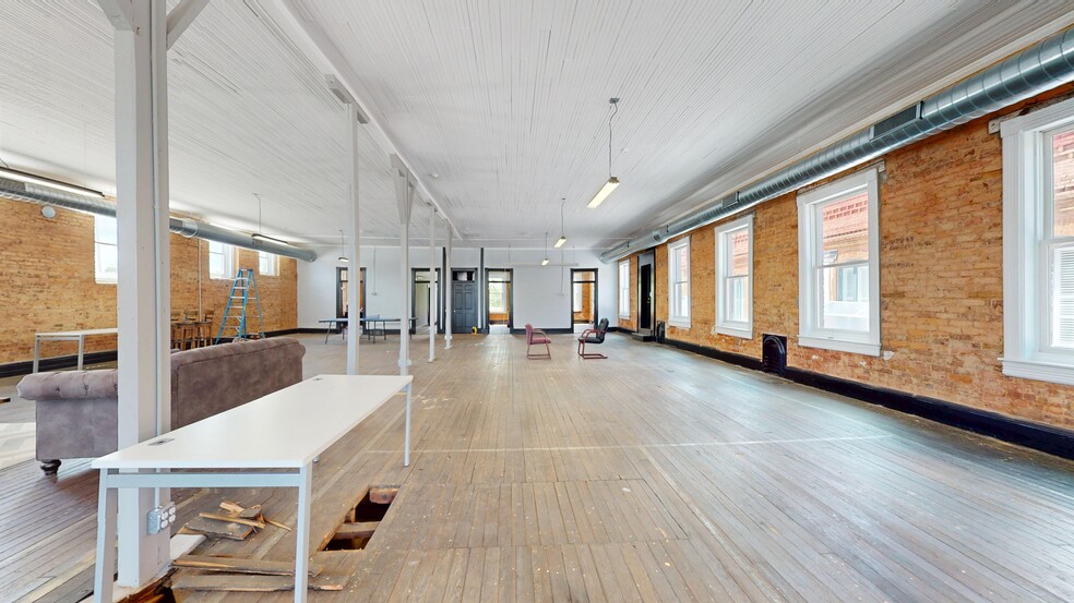 More Photos Of 110 N Broad St, Monroe Storefront Retail Office For Sale