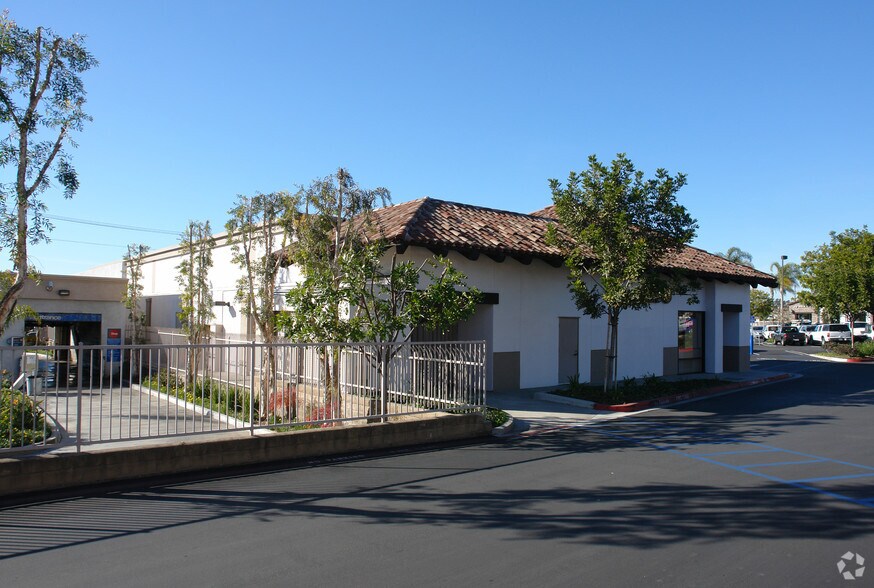 More Photos Of 1225-1381 E Vista Way, Vista General Retail For Lease