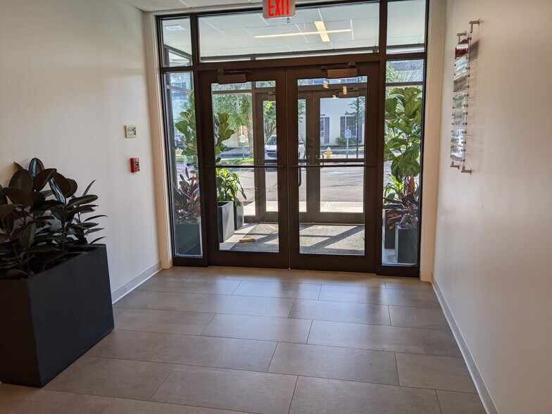 More Photos Of 2 Lan Dr, Westford Office For Lease