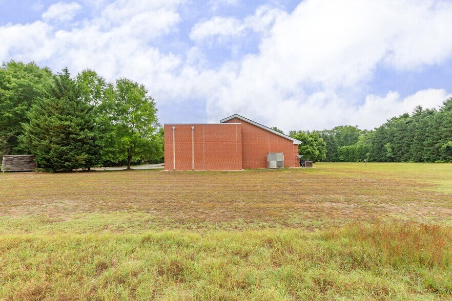 More Photos Of 15394 Kings Hwy, Montross Medical For Sale