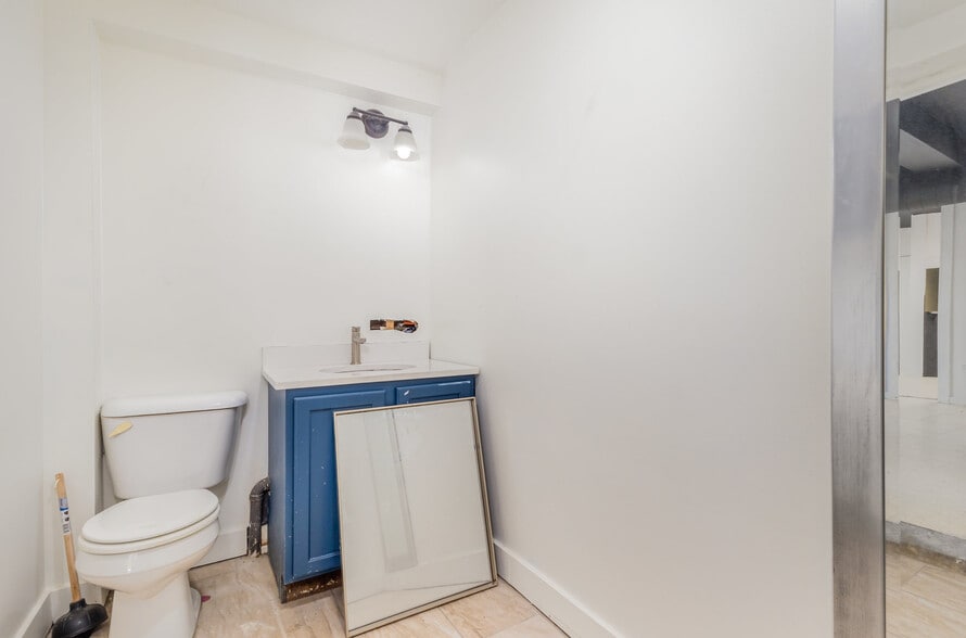 More Photos Of 6603 Dixie Hwy, Florence Freestanding For Sale