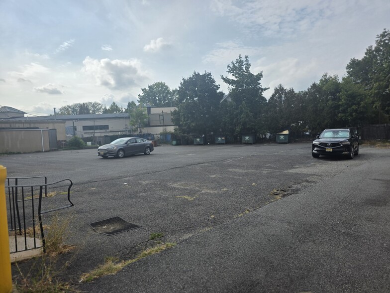 More Photos Of 39 Highwood Ave, Tenafly Restaurant For Sale
