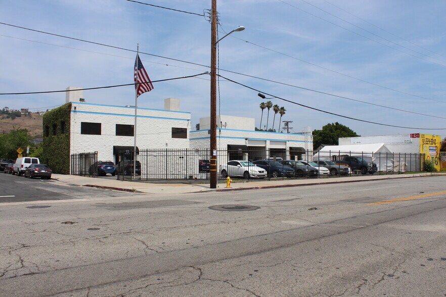 More Photos Of 1114 N San Fernando Rd, Los Angeles Warehouse For Lease
